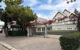 Hobbit Boutique Hotel
